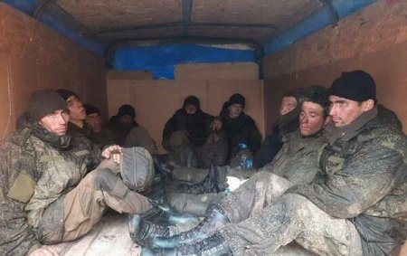 Ukrayna 100 hərbçisini geri qaytardı
