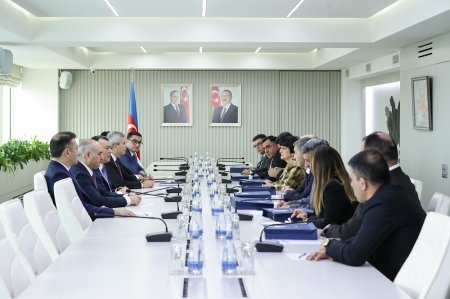 Nazir Sahil Babayev Nazirlik yanında İctimai şuranın yeni tərkibdə üzvləri ilə görüşüb
