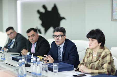 Nazir Sahil Babayev Nazirlik yanında İctimai şuranın yeni tərkibdə üzvləri ilə görüşüb