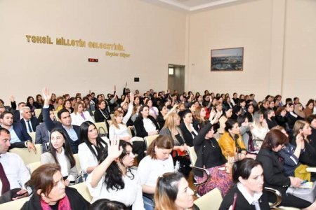 Bərdə şəhər 4 nömrəli tam orta məktəbdə Azərbaycan Respublikası Təhsil İnstitutunun əməkdaşlarının iştrakı ilə görüş keçirilib