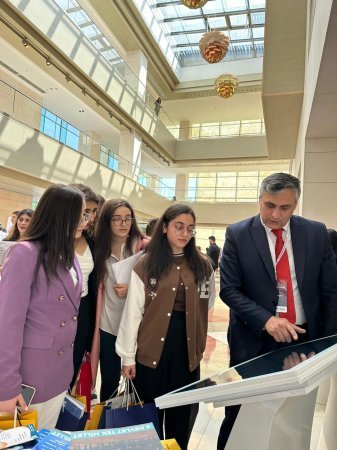 DİDK karyera sərgisində iştirak edib