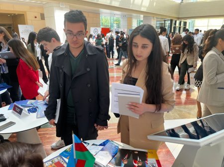 DİDK karyera sərgisində iştirak edib