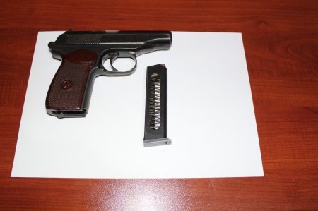 Şəkidə üzərində “Makarov” markalı tapança gəzdirən keçmiş məhkum saxlanılıb