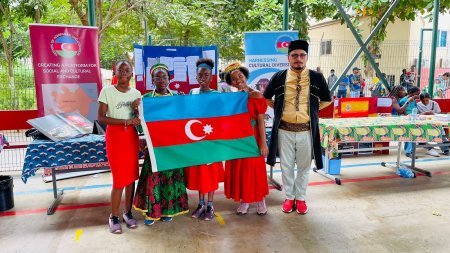 Luanda şəhərindəki icmamız beynəlxalq festivalda ölkəmizi təmsil edib