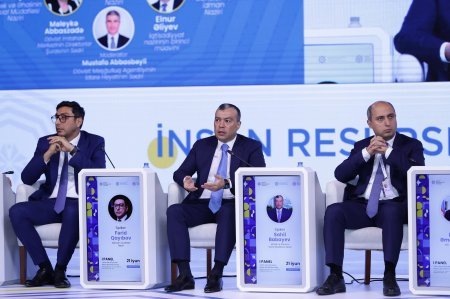 Ölkəmizdə ilk dəfə olaraq İnsan Resursları Zirvəsi öz işinə başlayıb