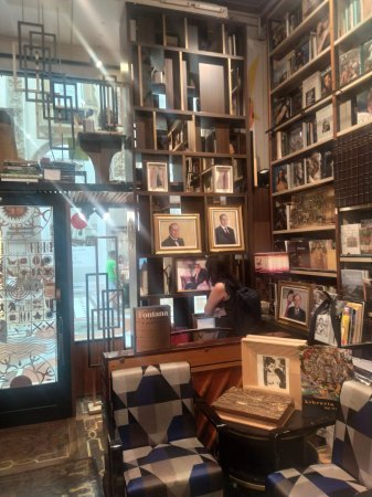 Milanda Heydər Əliyevin 100 illiyi münasibətilə “Sənətin hamisi” adlı sərgi təşkil edilib