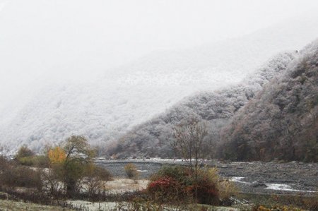 Şahdağa qar yağıb, Oğuzdan sel keçib - FAKTİKİ HAVA