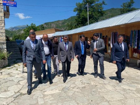Novruz Aslanov İsmayıllıda seldən zərər çəkmiş ərazilərə getdi