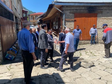 Novruz Aslanov İsmayıllıda seldən zərər çəkmiş ərazilərə getdi