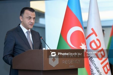 Vüqar Qurbanov: “Çalışırıq ki, həkimlərimiz xaricdə də tanınsın”