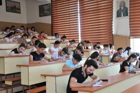 Tələbələrin köçürülməsi üzrə sənəd qəbulu bu gün başa çatır