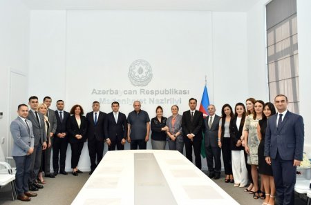 Mədəniyyət Nazirliyində Rasim Balayevlə görüş keçirilib