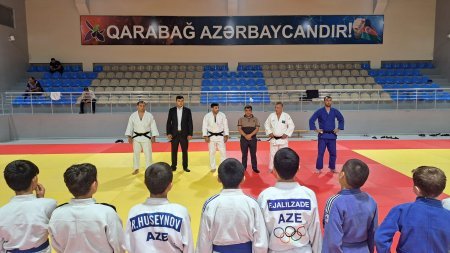 Goranboy Olimpiya İdman Kompleksində cüdo idman növü üzrə region idmançılarının iştirakı olmaqla  “Ustad Dərsləri” keçirildi