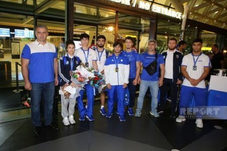 Avropa çempionatında uğur qazanan gənc cüdoçular Vətənə dönüblər