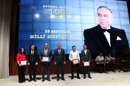 Milli musiqi günü münasibətilə Qazax-Tovuz Regional Mədəniyyət idarəsinin tabe müəssisələrində tədbirlər, konsert proqramları təşkil olunub