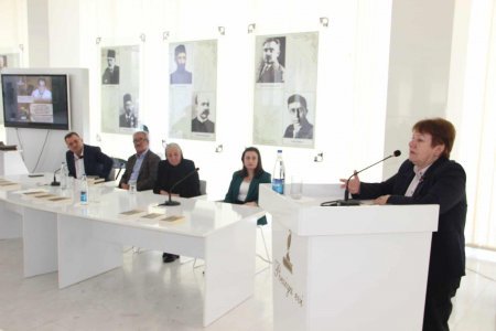 Sumqayıtda Yunus Oğuzun “Cığır” romanının təqdimatı baş tutdu