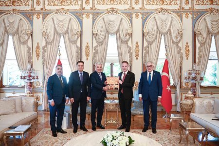 İstanbul valisi ilə görüşdə azərbaycanlı miqrantların problemləri müzakirə olunub