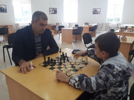  “Şahmat hamı üçün” devizi altında aşağı yaş qrupundan olan uşaqlar üçün növbəti master klass təşkil olunmuşdur