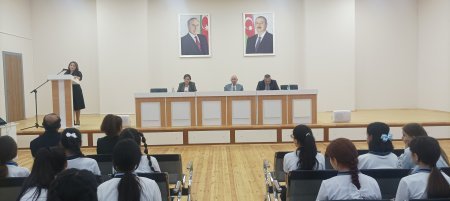 Kürdəmirdə “Heydər Əliyevin zəngin dövlətçilik irsinin əsas istiqamətləri” mövzusunda elmi-seminar