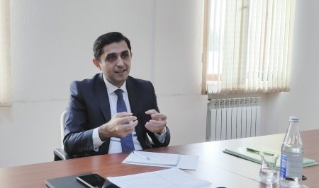 Aqrar Sığorta Fondunun sədri Fuad Sadıqov İsmayıllıda vətəndaşları qəbul edib 