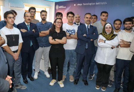 Türkiyənin sənaye və texnologiyalar naziri “Bilişim Vadisi Bakı”da yeni rezidentlərin açılışını edib