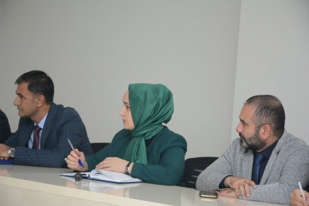 Briqham Yanq Universitetinin nümayəndə heyəti İlahiyyat İnstitutunda