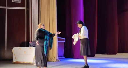 “Bəla” adlı tamaşa nümayiş olundu