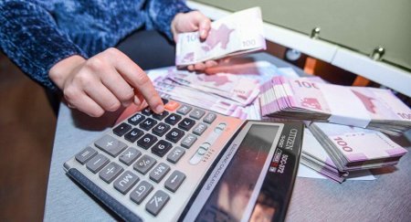 Bankda pulu olanlara XOŞ XƏBƏR: 1 yanvardan etibarən... - VİDEO