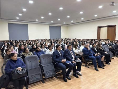 Yevlax məktəblilərinin direktor və fənn müəllimləri ilə görüş
