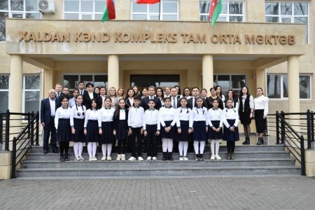 Dövlət-özəl tərəfdaşlığı çərçivəsində Xaldan kənd kompleks tam orta məktəbinə kitablar ianə edilib