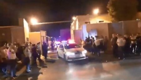 İrəvanda qarşıdurma: Bakının qaytardığı ermənilər... - VİDEO