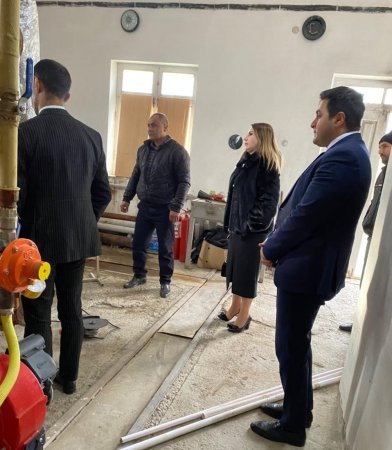 Təhsil idarəsinin əməkdaşları KİV nümayəndələrinin iştirakı ilə Mingəçevirdə 20 nömrəli tam orta məktəbdə olublar