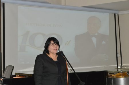 " Heydər Əliyevin təhsilə və mədəniyyətə bağlı ömür yolu" adlı tədbir keçirilmişdir