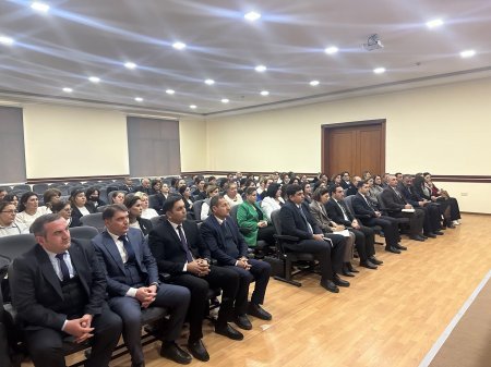Yevlax rayon təhsil müəssisələrinin rəhbərləri ilə görüş