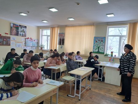 IX sinif şagirdləri üçün sınaq imtahanı keçirilib