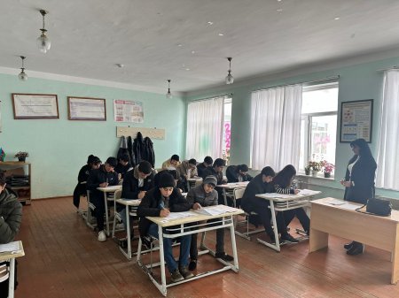 IX sinif şagirdləri üçün sınaq imtahanı keçirilib
