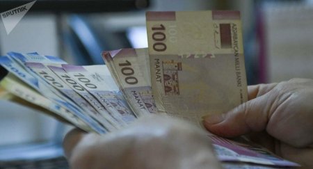 Azərbaycanda bank işçisinin ağlasığmaz cinayəti: müştərilərin depoziti ilə görün nə alırmış...