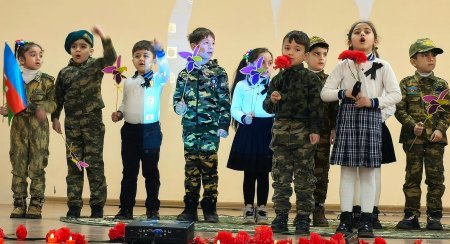Təhsil müəssisələrində Xocalı qurbanları yad edilib
