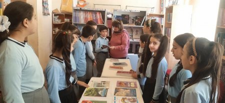 Təhsil müəssisələrində Beynəlxalq Kitab Bağışlama Günü