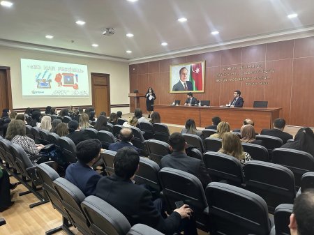 Qrant layihə qalibləri və yeni layihə yazan şəxslərlə təlim xarakterli görüş