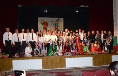 Martın 14-də Qazax şəhər 1 nömrəli Uşaq Musiqi Məktəbi Novruz  bayramı ilə əlaqədar "Fəsillərin gözəli" adlı konsert proqramı təqdim edib