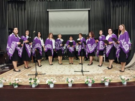  “Yurdumuza Bahar gəlir” adlı konsert proqramı təqdim edib