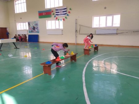  "Şən startlar" estafet yarışı keçirilib