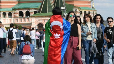 Rusiyadakı azərbaycanlılara PİS XƏBƏR - Bu sahələrdə işləmək qadağan edildi