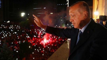 CHP seçkidə AKP-ni məğlub etdi: Ərdoğan hakimiyyətdən gedəcəkmi?