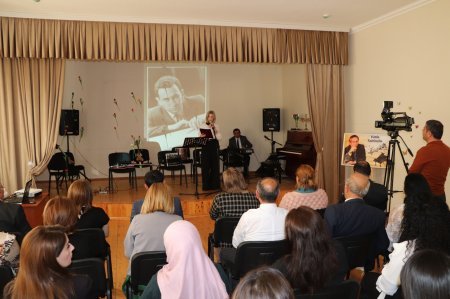 Unudulmaz bəstəkarın yaradıcılığına səyahət edilib