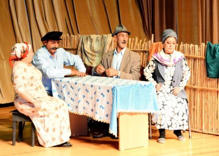 Valeh Kərimov həftəsi çərçivəsində ilk tamaşa nümayiş etdirilib