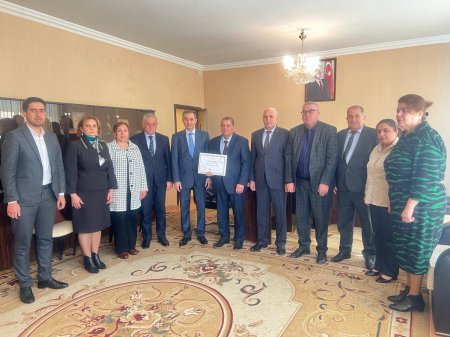 Mərkəzi Aran Regional Mədəniyyət İdarəsinin baş məsləhətçisi – Ucar rayonu üzrə nümayəndə Alı Qədir oğlu Babayev çalışmanın yaş həddinə çatması ilə əlaqədar təqaüdə yola salınıb