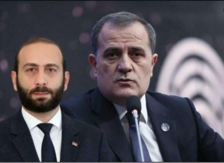 Rusiyada miqrantlarla bağlı sərt qayda: onlar vətəndaşlıqdan məhrum edildi