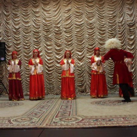 "İncəsənətin bəzəyi - Rəqs" adlı ədəbi-bədii gecə keçirilib